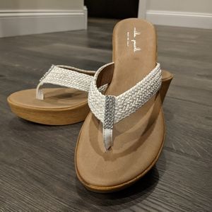 Brand New Mila Paoli Italian slides